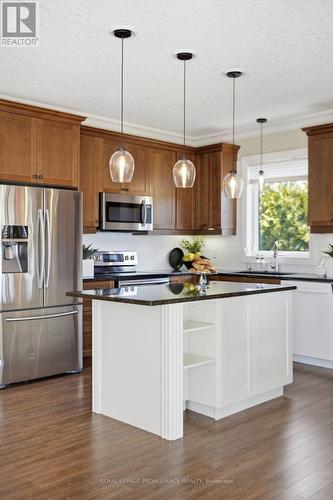 31 Price Street E, Brighton, ON - Indoor Photo Showing Kitchen With Stainless Steel Kitchen With Upgraded Kitchen