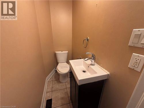 109 Belview Avenue, Hamilton, ON - Indoor Photo Showing Bathroom