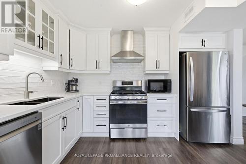18 Rabbit Road, Brighton, ON - Indoor Photo Showing Kitchen With Stainless Steel Kitchen With Double Sink With Upgraded Kitchen