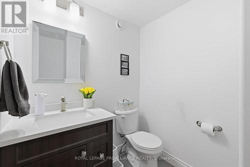 18 Rabbit Road, Brighton, ON - Indoor Photo Showing Bathroom