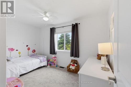 18 Rabbit Road, Brighton, ON - Indoor Photo Showing Bedroom