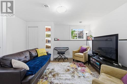 18 Rabbit Road, Brighton, ON - Indoor Photo Showing Living Room