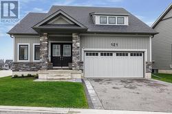 121 BEACON DRIVE Blue Mountains, ON N0H 2P0
