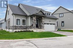 121 BEACON DRIVE  Blue Mountains, ON N0H 2P0
