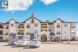 303C 415 Hunter ROAD  Saskatoon, SK S7T 0J8