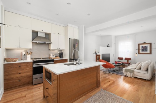 Kitchen - 2044 Rue De Paris, Montréal (Le Sud-Ouest), QC - Indoor Photo Showing Kitchen With Double Sink With Upgraded Kitchen