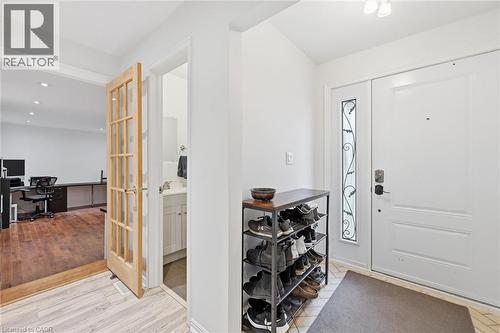 712 Auburn Crescent, Burlington, ON - Indoor Photo Showing Other Room