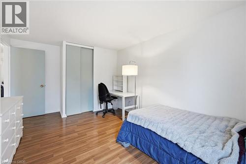 712 Auburn Crescent, Burlington, ON - Indoor Photo Showing Bedroom