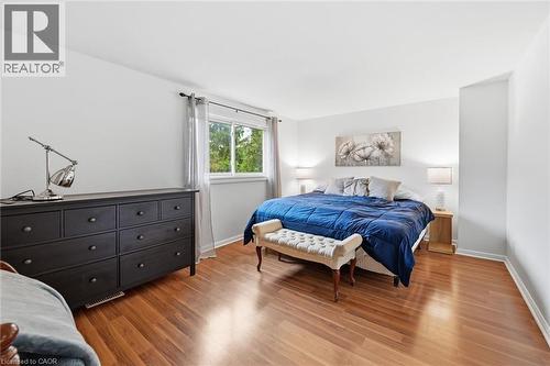 712 Auburn Crescent, Burlington, ON - Indoor Photo Showing Bedroom