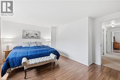 712 Auburn Crescent, Burlington, ON - Indoor Photo Showing Bedroom