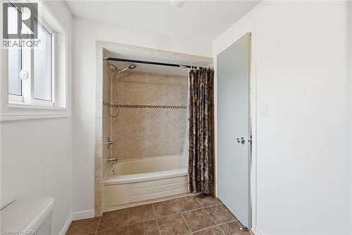 712 Auburn Crescent, Burlington, ON - Indoor Photo Showing Bathroom