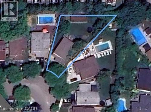 Image quality insufficient for description - 712 Auburn Crescent, Burlington, ON - Outdoor With View