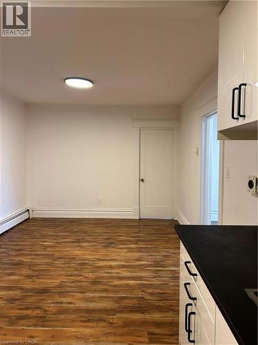 3 Balmoral Avenue S Unit# 2, Hamilton, ON - Indoor Photo Showing Other Room