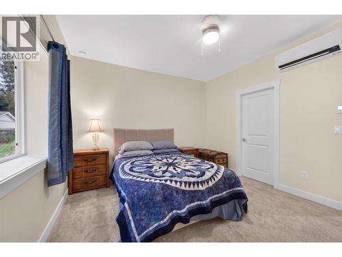 1123 Willow Row, Sicamous, BC - Indoor Photo Showing Bedroom