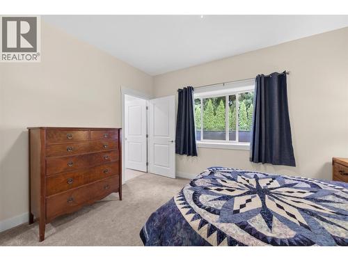 1123 Willow Row, Sicamous, BC - Indoor Photo Showing Bedroom