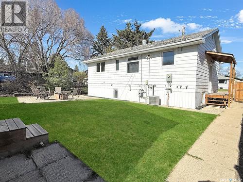 620 8Th Avenue Ne, Swift Current, SK - Outdoor