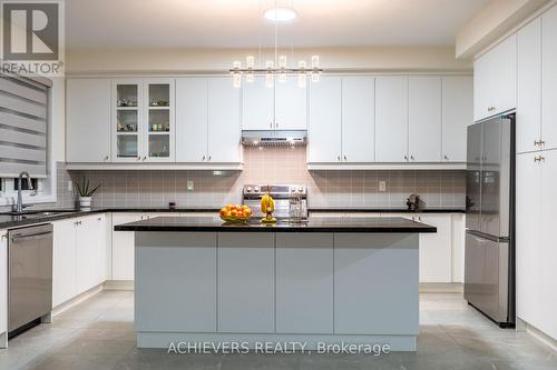 47 Daffodil Road, Springwater, ON - Indoor Photo Showing Kitchen