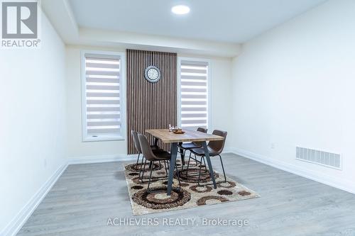 47 Daffodil Road, Springwater, ON - Indoor Photo Showing Dining Room