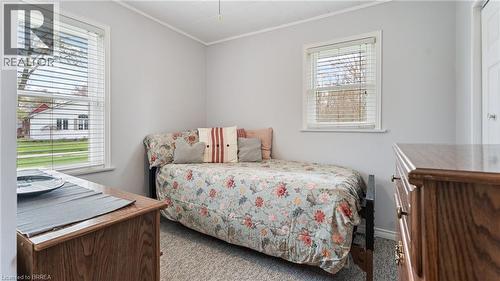 303 Cedar Drive, Turkey Point, ON - Indoor Photo Showing Bedroom