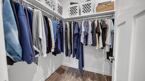 2724 Huckleberry Lane, Kimberley, BC - Indoor With Storage