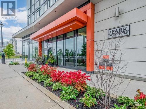 2504 - 4099 BRICKSTONE MEWS  Mississauga, ON L5B 0G2
