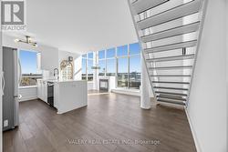827 - 250 MANITOBA STREET Toronto, ON M8Y 4G8