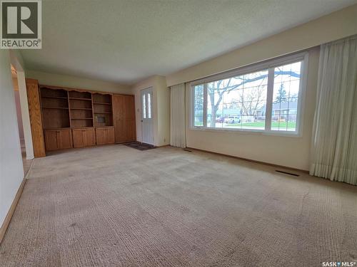 1446 Taylor Drive, Swift Current, SK - Indoor Photo Showing Other Room
