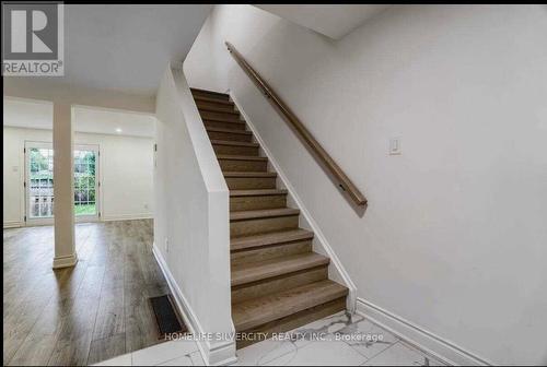 731 Elgin Street N, Cambridge, ON - Indoor Photo Showing Other Room