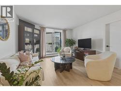 1203 1010 BURNABY STREET  Vancouver, BC V6E 4L8