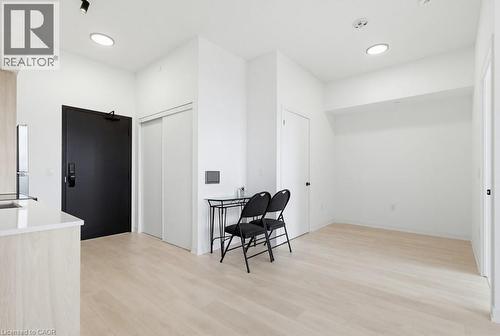4878 Powers Common Unit# 123, Burlington, ON - Indoor Photo Showing Other Room