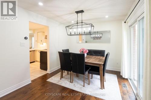 3912 Rushton Crescent, Mississauga, ON - Indoor Photo Showing Dining Room