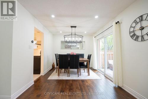 3912 Rushton Crescent, Mississauga, ON - Indoor Photo Showing Dining Room