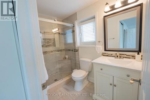 3912 Rushton Crescent, Mississauga, ON - Indoor Photo Showing Bathroom
