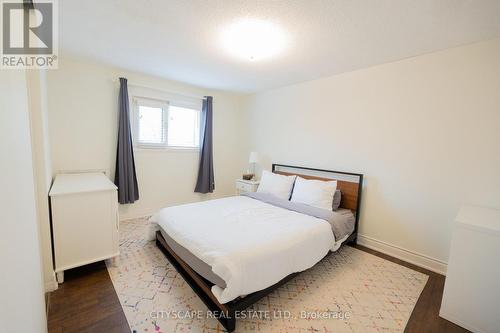 3912 Rushton Crescent, Mississauga, ON - Indoor Photo Showing Bedroom