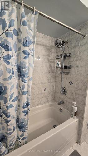 849 Millworks Crescent, Mississauga, ON - Indoor Photo Showing Bathroom