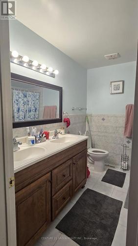 849 Millworks Crescent, Mississauga, ON - Indoor Photo Showing Bathroom