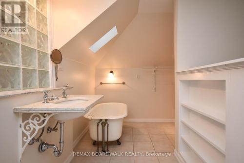 11 Kippewa Drive, Ottawa, ON - Indoor Photo Showing Bathroom