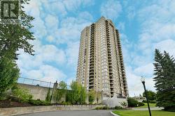 207 - 545 ST LAURENT BOULEVARD  Ottawa, ON K1K 4H9