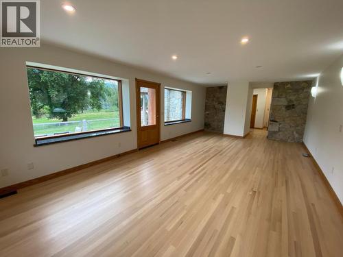 6302 Marsden Road, Nelson, BC - Indoor Photo Showing Other Room