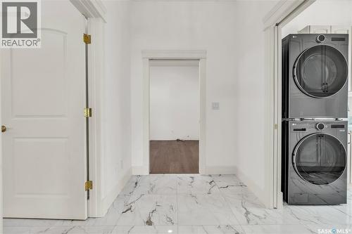 4204 Elderberry Crescent E, Regina, SK - Indoor Photo Showing Laundry Room