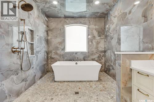 4204 Elderberry Crescent E, Regina, SK - Indoor Photo Showing Bathroom