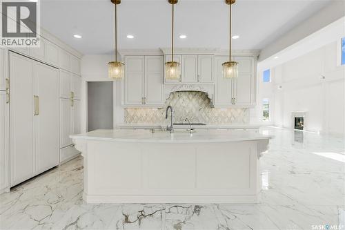 4204 Elderberry Crescent E, Regina, SK - Indoor Photo Showing Kitchen