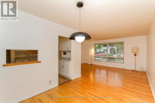 Living Room - 2699 Stone Crescent, Ottawa, ON - Indoor