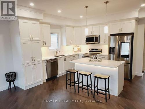 176 Jean Drive, Gananoque, ON - Indoor Photo Showing Kitchen With Double Sink With Upgraded Kitchen