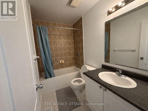 Second Full Bathroom - 222 Freedom Private, Ottawa, ON - Indoor Photo Showing Bathroom