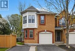 35 HEARTLEAF PRIVATE  Ottawa, ON K1T 3Z9