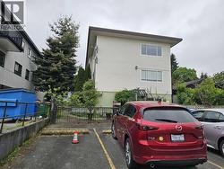 466 GRIFFITHS PLACE New Westminster, BC V3L 3Y7