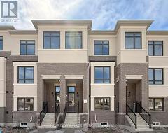 19 HELMKAY AVENUE Richmond Hill, ON L4E 3R4