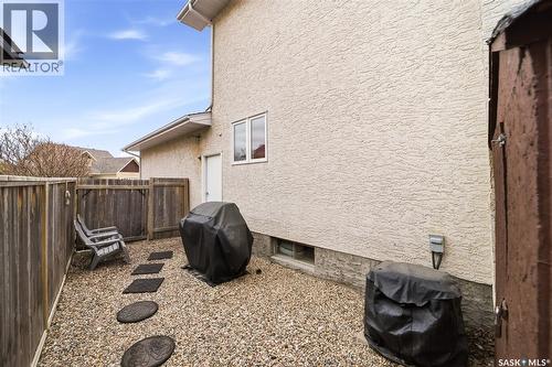 6962 Maple Brook Crescent, Regina, SK - Outdoor With Exterior