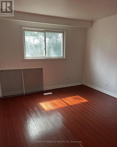 3453 Oakglade Crescent, Mississauga, ON - Indoor Photo Showing Other Room